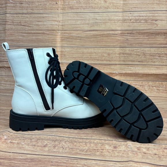 Soda Firm Women Lace Up Combat Boots with Side Zipper. White. Sz 10. - Picture 6 of 15
